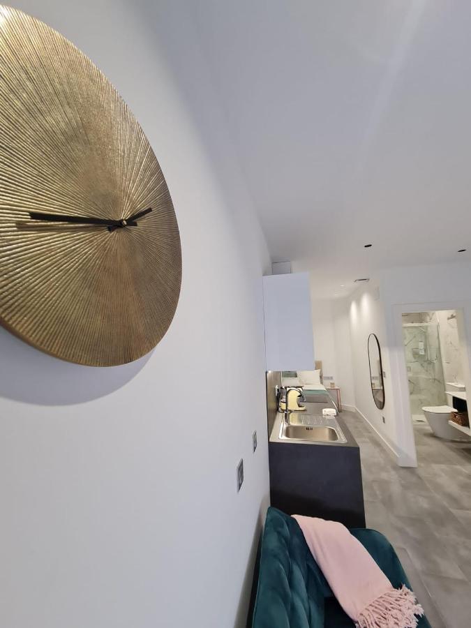 Loftinmalaga Aparthotel Bagian luar foto