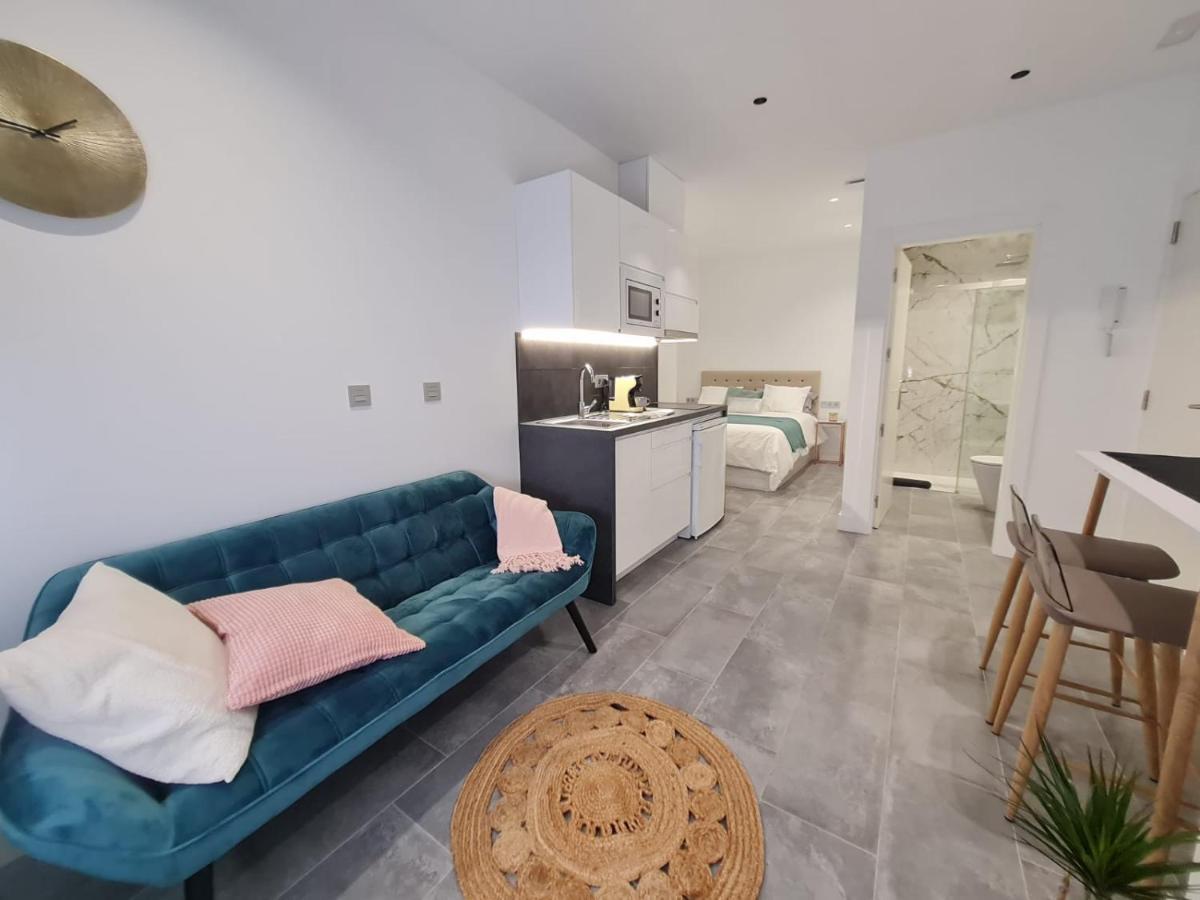 Loftinmalaga Aparthotel Bagian luar foto