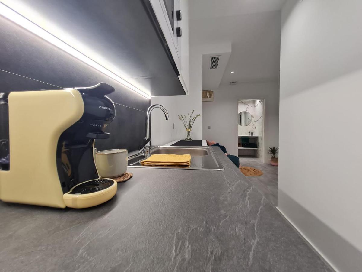 Loftinmalaga Aparthotel Bagian luar foto