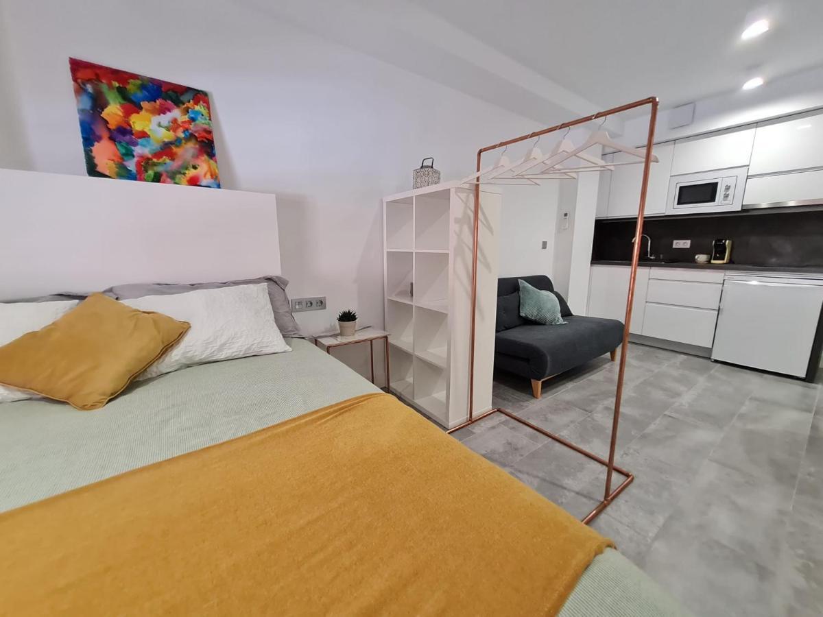 Loftinmalaga Aparthotel Bagian luar foto