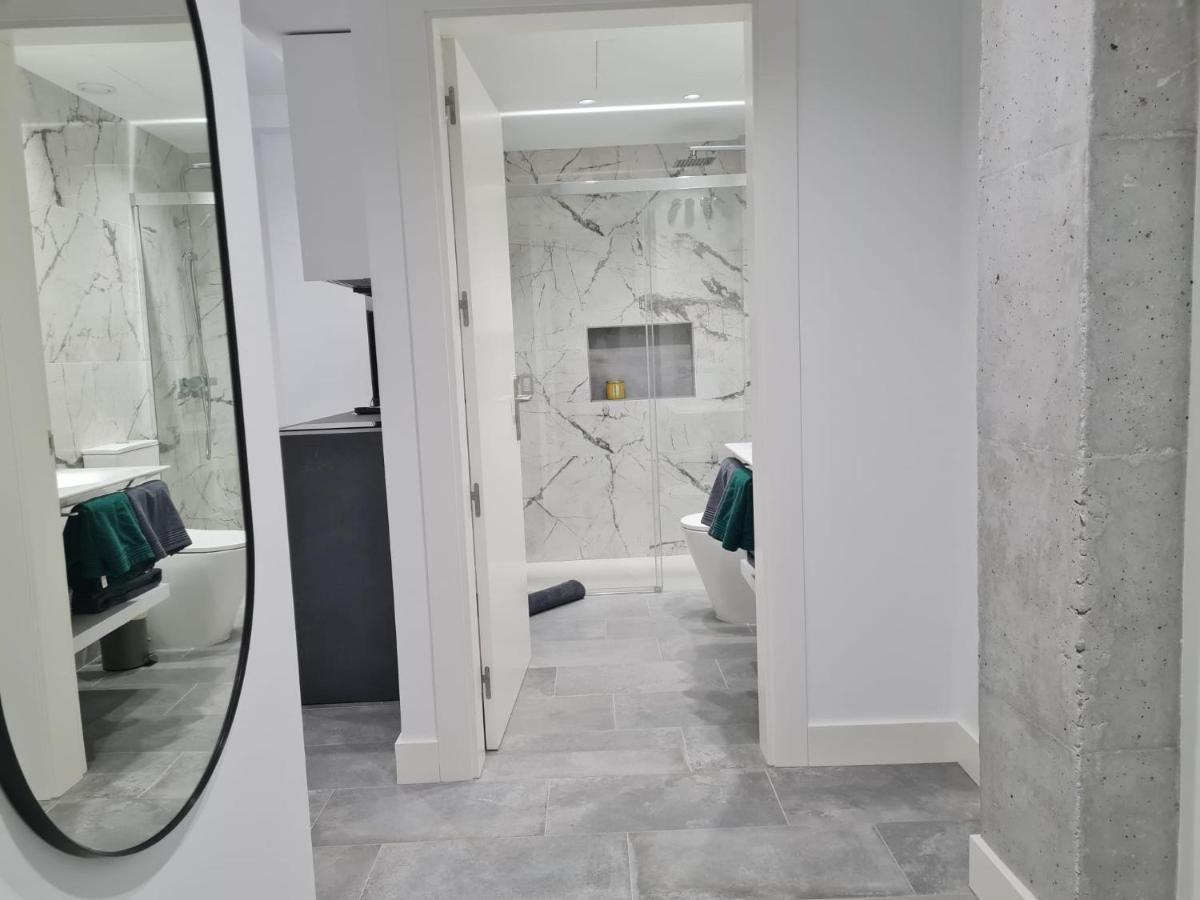 Loftinmalaga Aparthotel Bagian luar foto