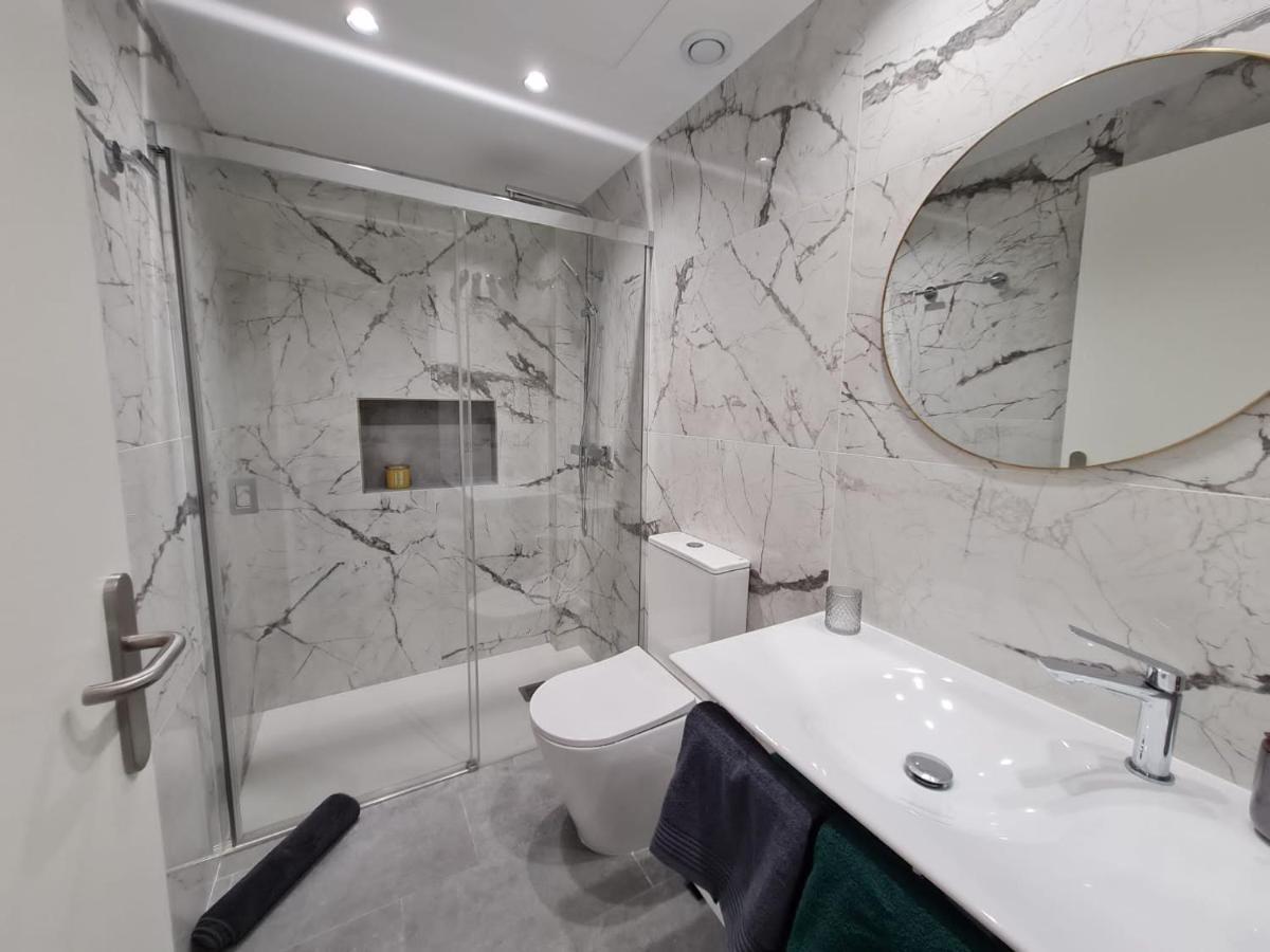 Loftinmalaga Aparthotel Bagian luar foto