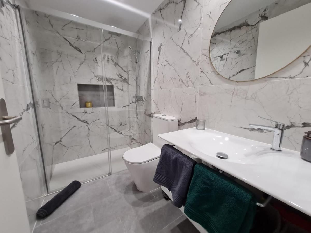 Loftinmalaga Aparthotel Bagian luar foto